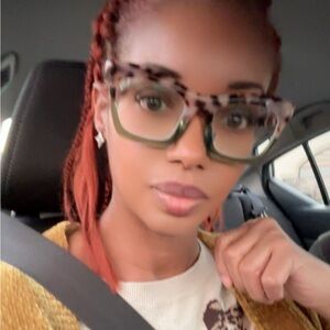 Meet your Posher, Shevonne